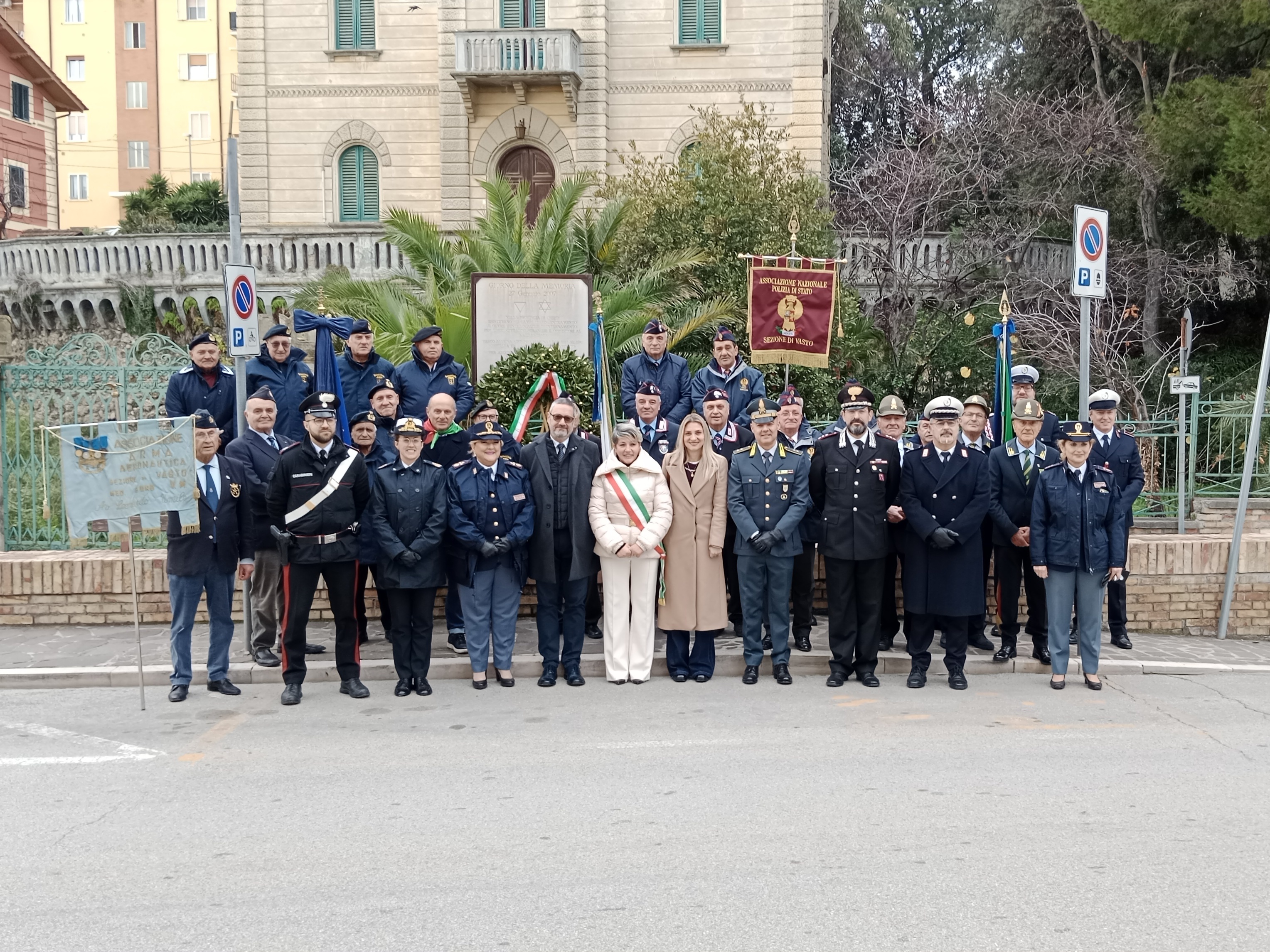 Giorno della Memoria, deposta una corona d’alloro a Vasto Marina